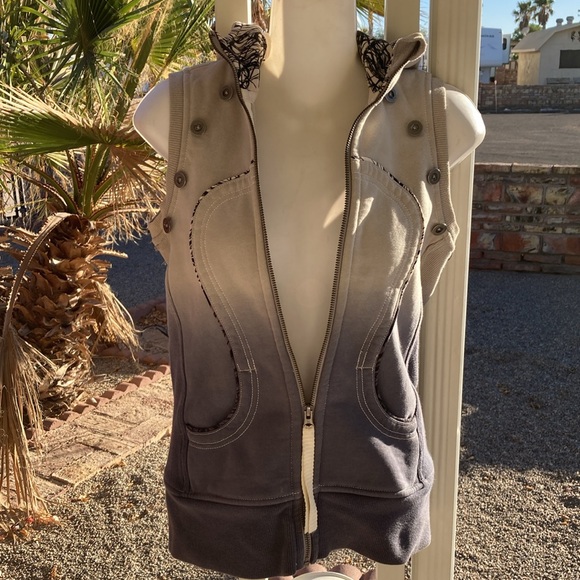 Lululemon Size 4 Special Edition Jacket Sweater Vest Detachable Sleeves Dip Dyed - Picture 4 of 12